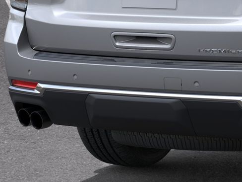 New 2026 Chevrolet Suburban Premier AWD/4WD image 38