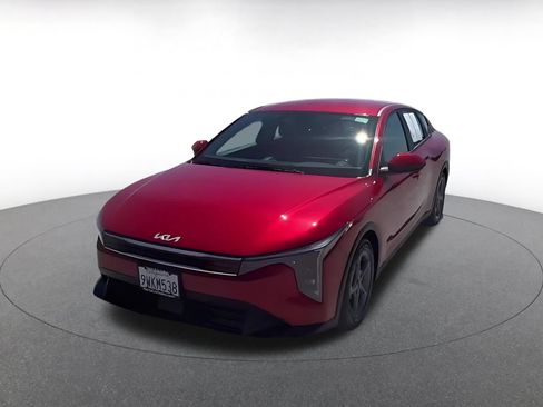 Used 2026 Kia K4 FWD image 3