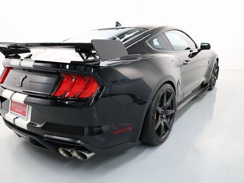 Used 2022 Ford Mustang Shelby GT500 w/ Carbon Fiber Track Pack image 58