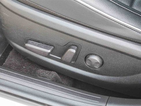 Used 2023 Kia Forte GT-Line w/ GT-Line Premium Package image 27