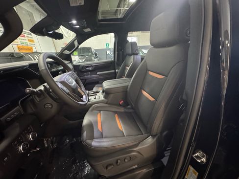 New 2026 GMC Sierra 1500 AT4 w/ AT4 Premium Package AWD/4WD image 18