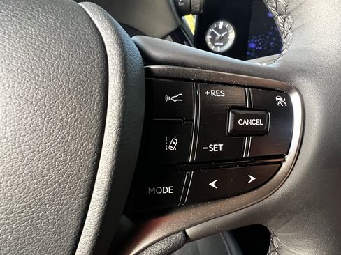 Used 2024 Lexus ES 300h Ultra Luxury w/ Accessory Package (Z2) image 20