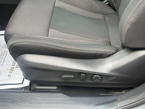 Used 2024 Subaru Outback Premium AWD/4WD image 15