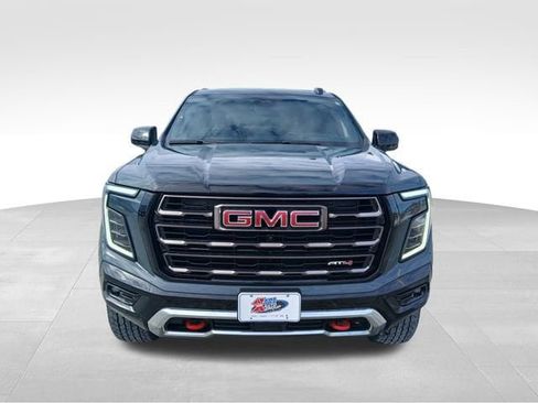 New 2026 GMC Yukon AT4 Ultimate w/ LPO, Illumination Package AWD/4WD image 8