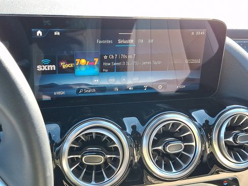 Used 2026 Mercedes-Benz GLA 250 4MATIC image 16