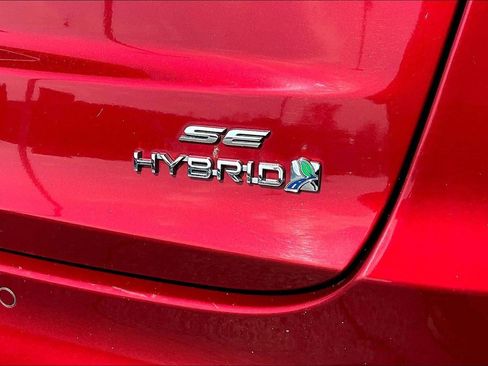 Used 2019 Ford Fusion SE image 25