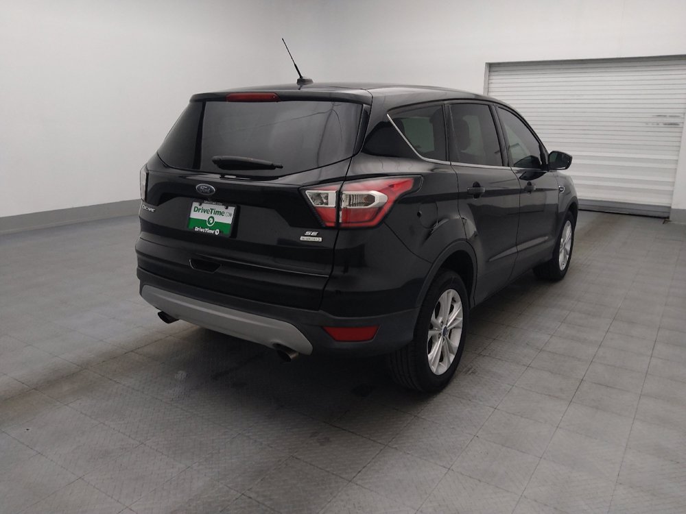 Used 2017 Ford Escape SE FWD image 9