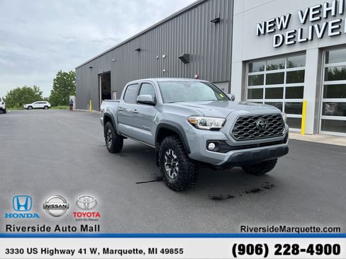 Used 2021 Toyota Tacoma TRD Off-Road AWD/4WD image 1