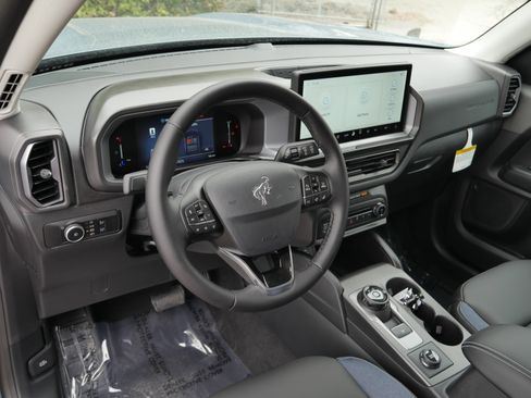 New 2026 Ford Bronco Sport Outer Banks image 11