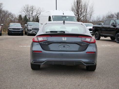 Used 2025 Honda Civic Sport image 4