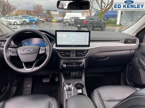 Used 2024 Ford Escape Platinum image 8