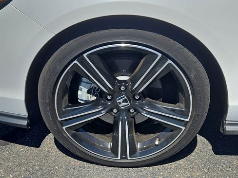 Used 2024 Honda Accord Sport image 9