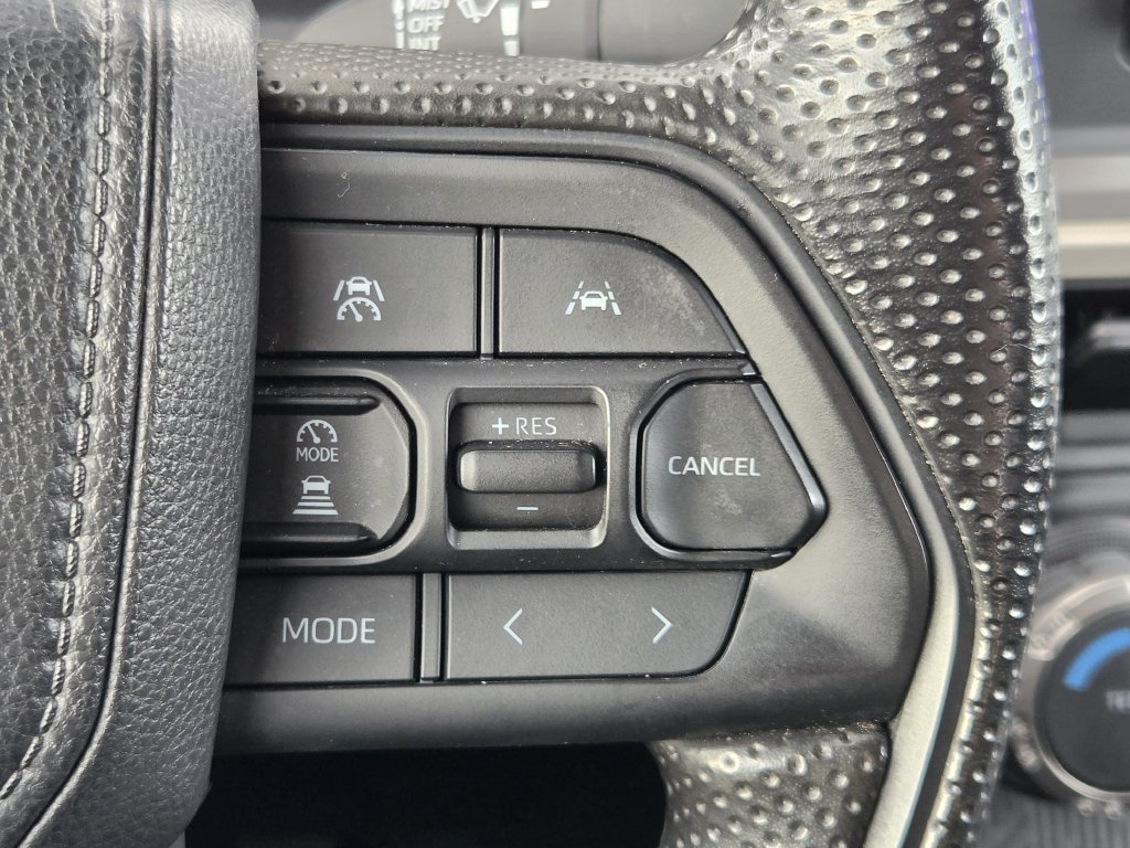 Used 2024 Toyota Tacoma SR5 AWD/4WD image 22
