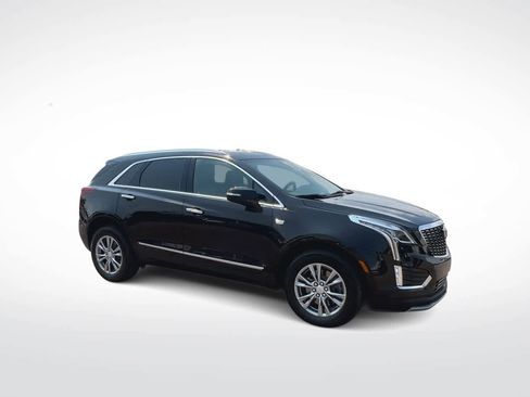 Used 2023 Cadillac XT5 Premium Luxury image 2
