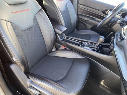 Used 2022 Jeep Compass Trailhawk w/ Trailhawk Convenience Group image 8