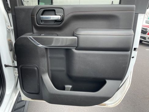 Used 2022 GMC Sierra 2500 AT4 image 34