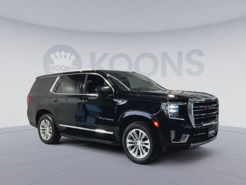 Used 2023 GMC Yukon SLT AWD/4WD image 2