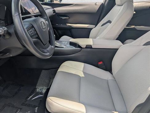 Used 2024 Lexus UX 250h FWD w/ Premium Package image 16