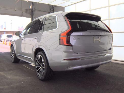 Used 2026 Volvo XC90 B6 Plus AWD/4WD image 4