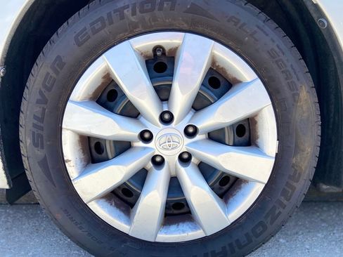 Used 2014 Toyota Corolla LE FWD image 10
