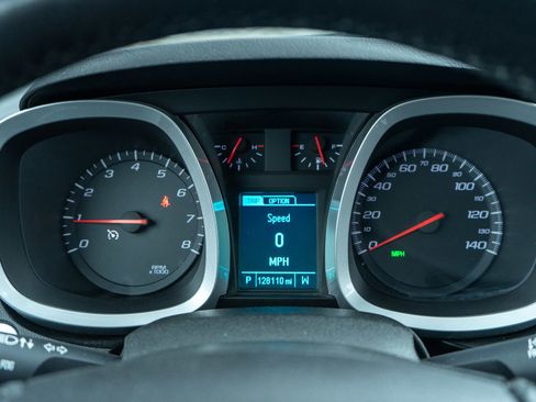 Used 2015 Chevrolet Equinox LT w/ Driver Convenience Package image 11