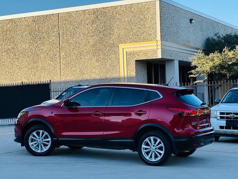 Used 2018 Nissan Rogue Sport S w/ S Appearance Package image 6