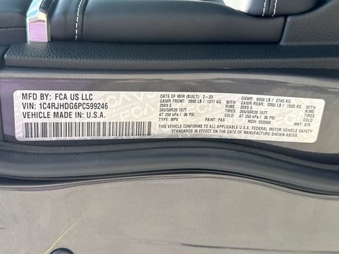 Used 2023 Jeep Grand Cherokee Overland AWD/4WD image 41