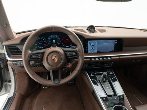 Certified 2025 Porsche 911 Carrera 4 GTS image 31