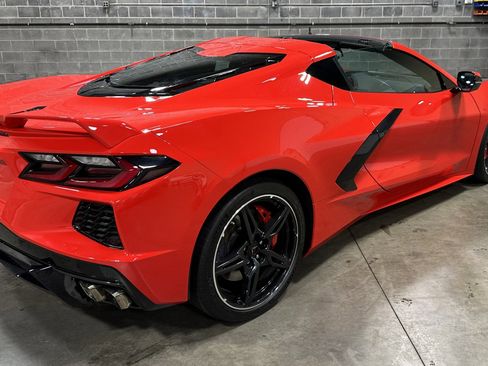 Used 2021 Chevrolet Corvette Stingray Coupe w/ Z51 Performance Package image 5