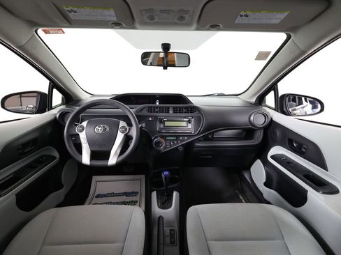 Used 2014 Toyota Prius C One image 27