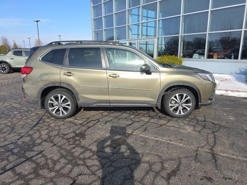 Used 2024 Subaru Forester Limited image 6