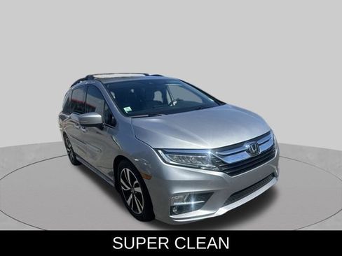 Used 2019 Honda Odyssey Elite image 3
