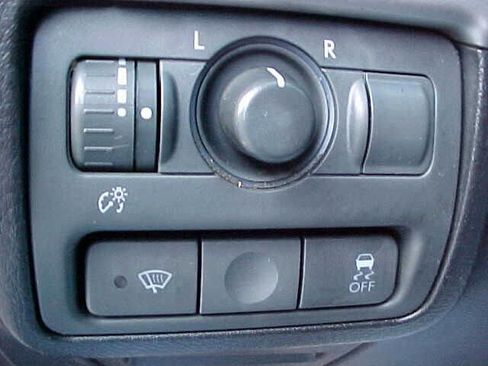 Used 2009 Subaru Outback 2.5i Special Edition image 19