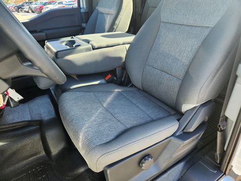 New 2026 Ford F250 XL w/ XL Chrome Package image 14