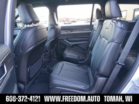 Used 2025 Jeep Grand Cherokee L Limited w/ Trailer Tow Package AWD/4WD image 20