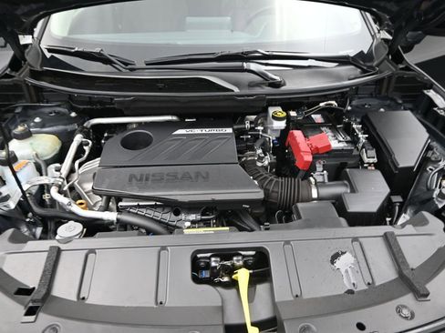 Used 2025 Nissan Rogue SV image 23