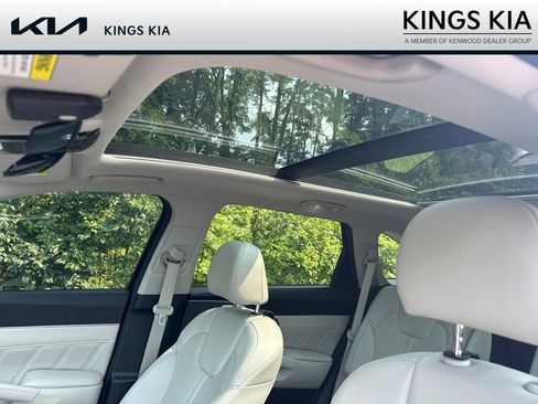 Used 2023 Kia Sorento SX AWD/4WD image 8