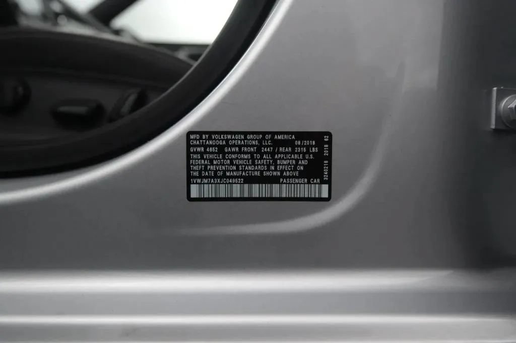 Used 2018 Volkswagen Passat GT FWD image 16