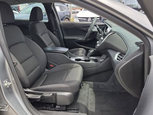 Used 2024 Chevrolet Malibu LT FWD image 18