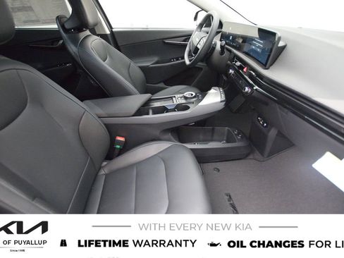 New 2025 Kia EV6 Wind AWD/4WD image 16