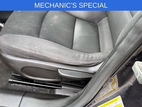 Used 2014 Chevrolet Cruze LT w/ Technology Package image 17