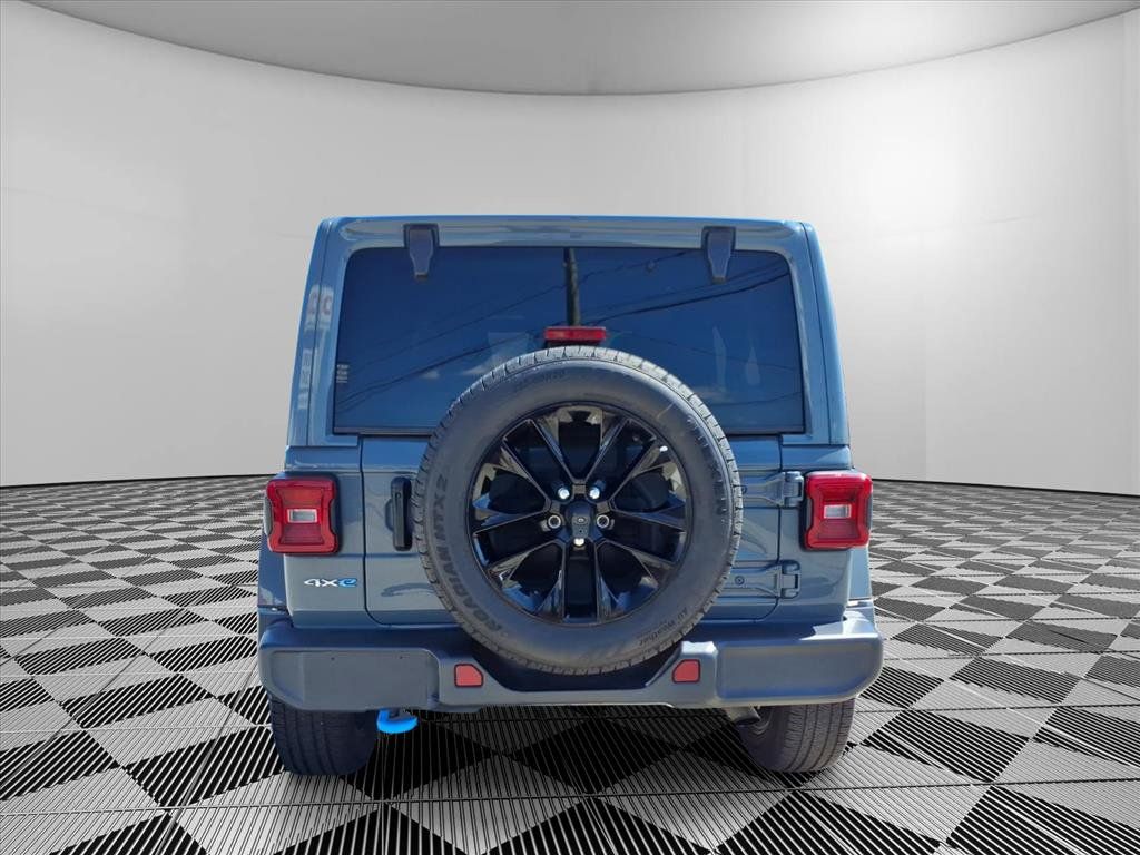 Certified 2024 Jeep Wrangler Unlimited Sahara AWD/4WD image 26