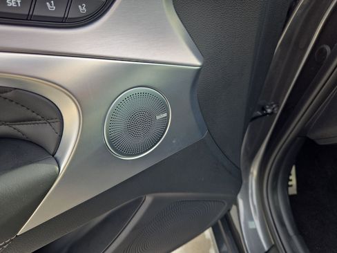 Used 2020 Genesis G70 3.3T w/ Prestige Package image 15