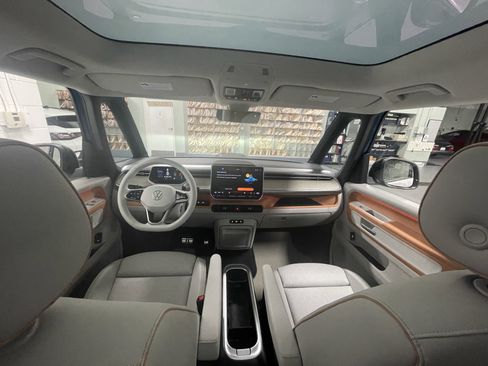 New 2025 Volkswagen ID. Buzz 1st Edition AWD/4WD image 20