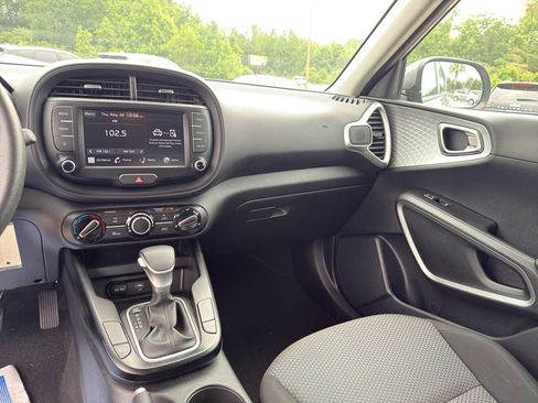 Used 2024 Kia Soul LX w/ Option Group 015 FWD image 22