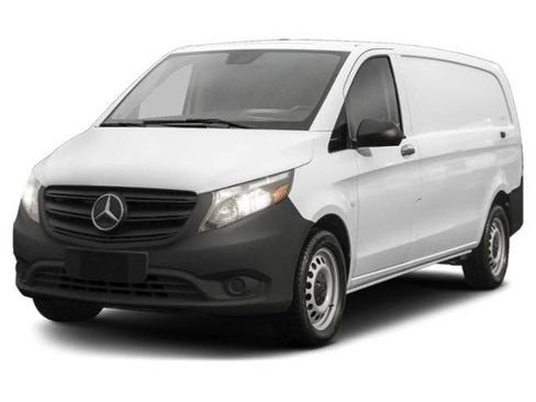 Used 2022 Mercedes-Benz Metris image 1