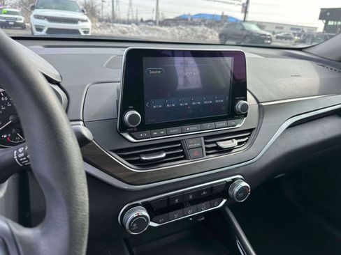 Used 2023 Nissan Altima 2.5 SV image 27