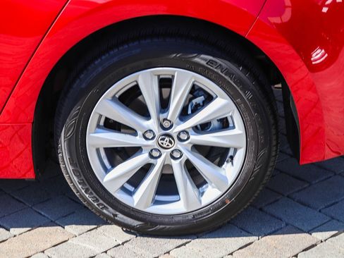 Used 2025 Toyota Corolla SE image 11