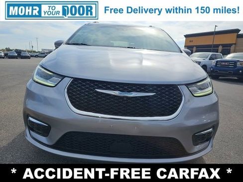 Used 2021 Chrysler Pacifica Touring-L image 20