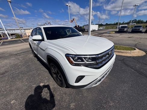 Used 2022 Volkswagen Atlas Cross Sport SE AWD/4WD image 7